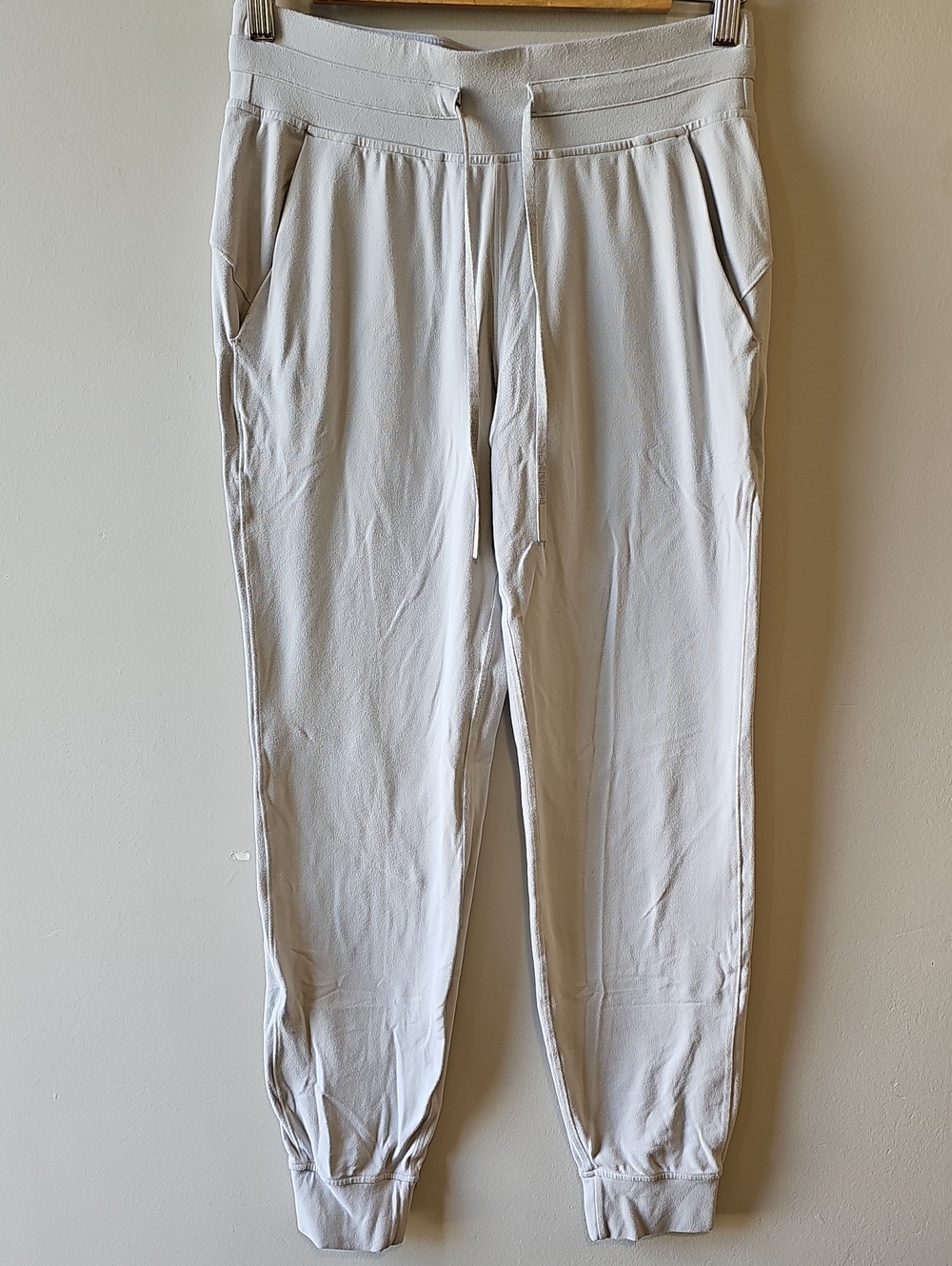 lululemon athletica Size 6 Light Cream "Ready To Ruru" Pant